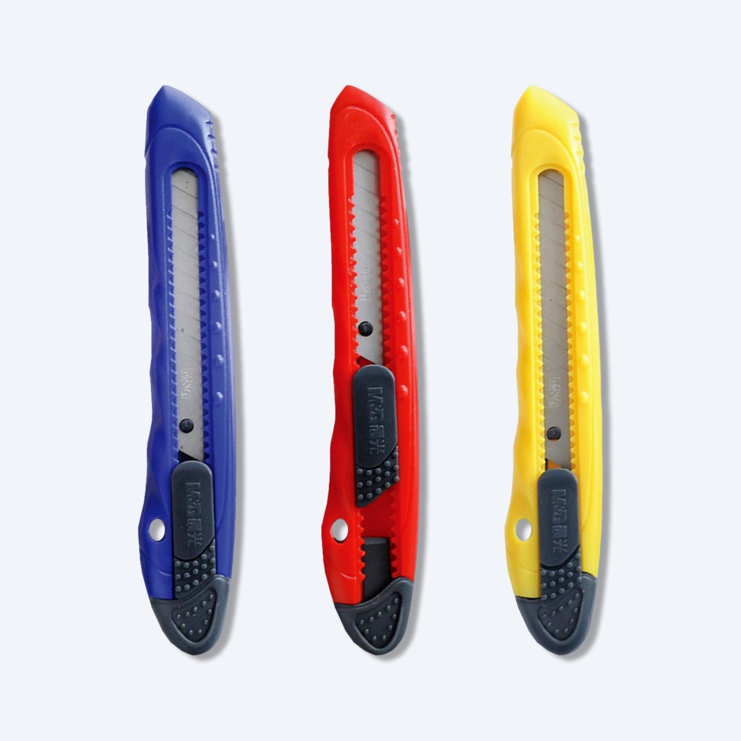 M&G - Colors are shipped randomly. Morning light economical fine trowel knife ASS91323