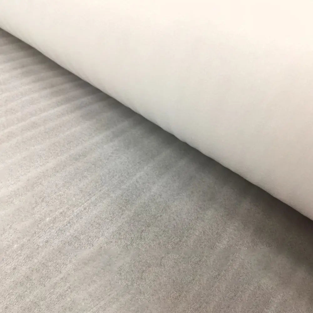 EPE珍珠棉細節特寫,展示非交聯閉孔結構,防潮隔音,適合精密儀器及易碎物品的防護包裝,香港供應