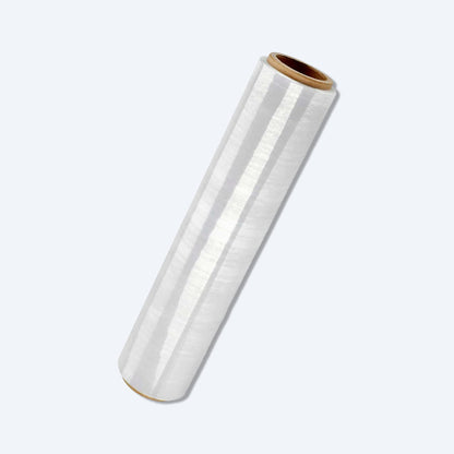 Stretch Wrap 透明包裝綑膜，用於捆綁和包裝，也被稱為細綑膜、綑箱薄膜、mon膠、捆箱膜、捆膜或搬屋保鮮紙，是一種包裝物料，灰白色背景。
