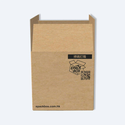 epackbox F5紙箱的端面特寫，清晰展示品牌標識、「掃碼訂箱」QR Code二維碼及官方網址epackbox.com.hk，方便用戶快速回購。